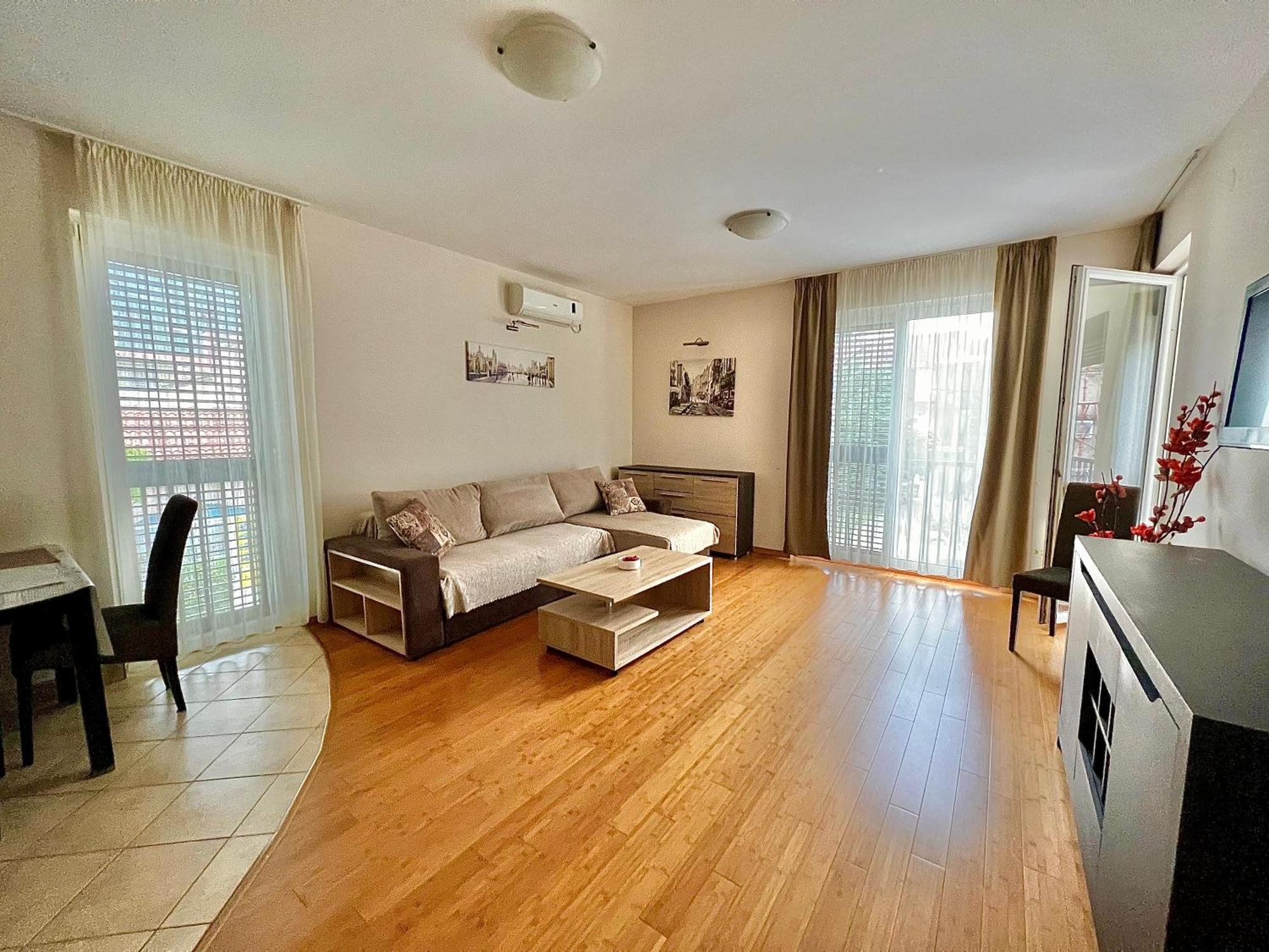 Apartments Nirgilija Tivat Exterior foto